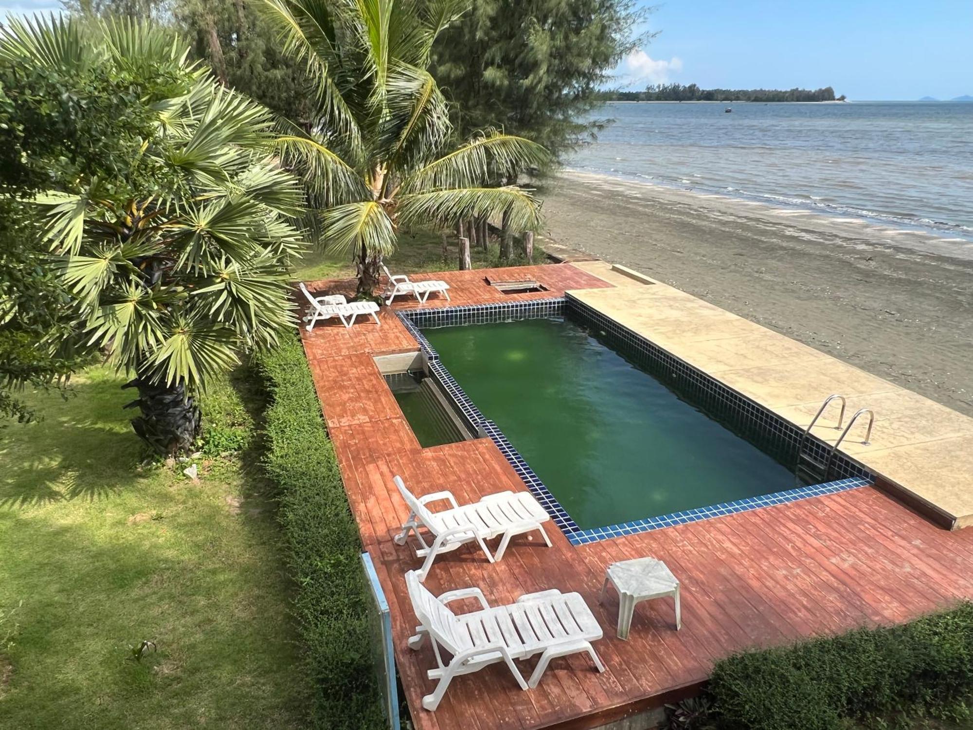 The Chevalley Beach Resort Сатун Екстер'єр фото