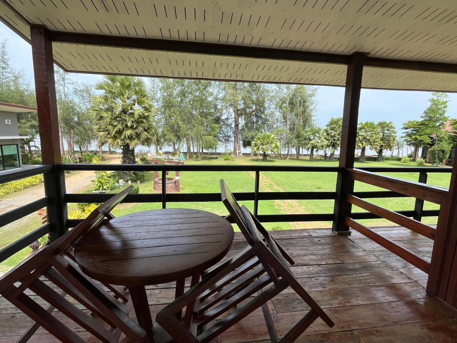The Chevalley Beach Resort Сатун Екстер'єр фото