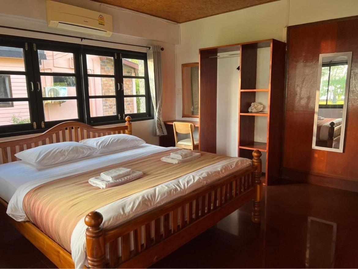 The Chevalley Beach Resort Сатун Екстер'єр фото